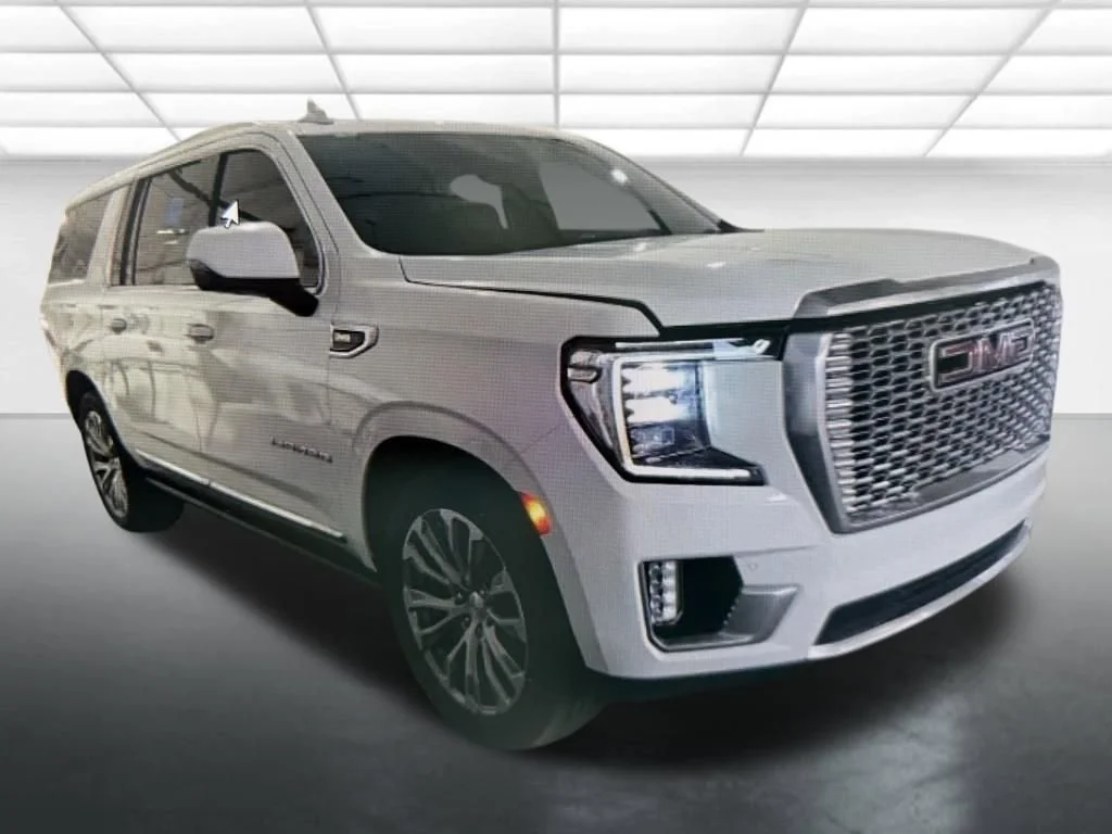 2021 GMC Yukon Denali 2WD's photo