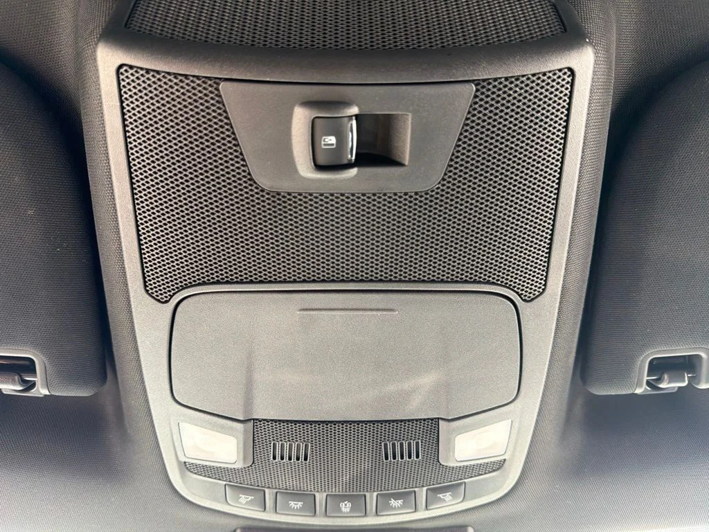 Used 2019 White Ford XLT image 46