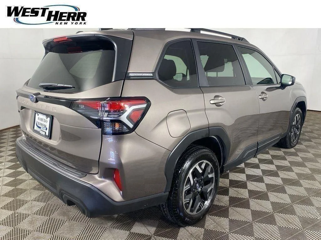 Used 2025 Brilliant Bronze Metallic Subaru Premium image 49