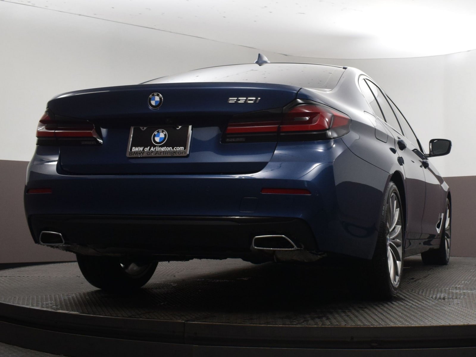 Used 2023 Phytonic Blue Metallic BMW 530i image 35
