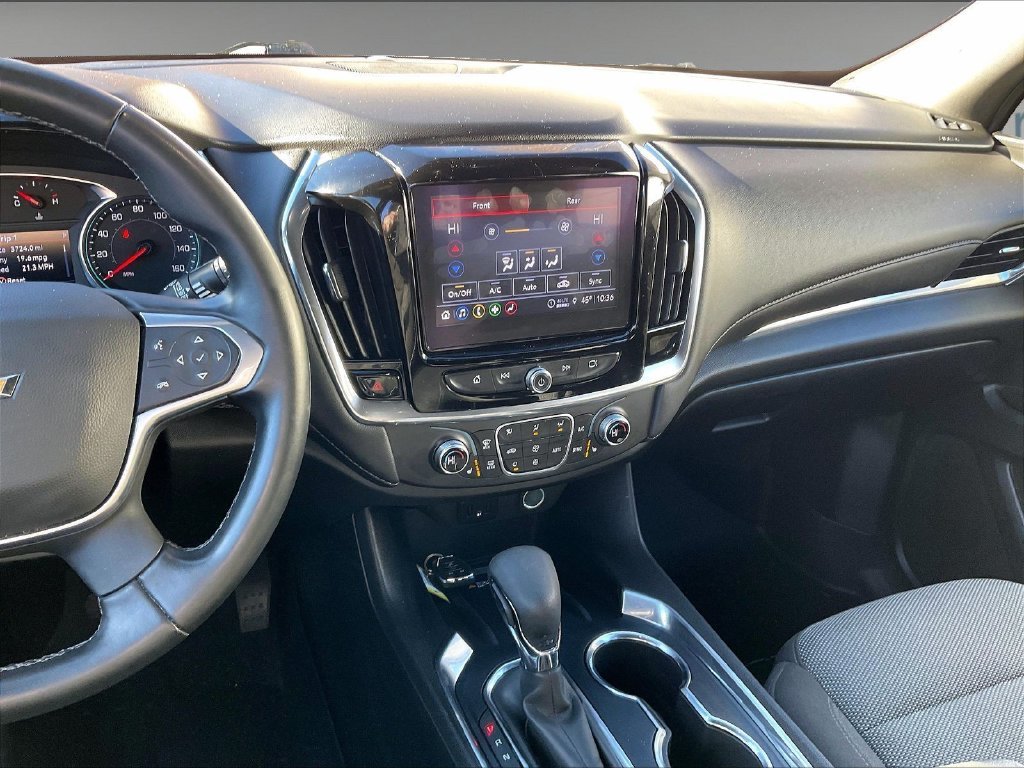 Used 2023 Silver Sage Metallic Chevrolet AWD image 19