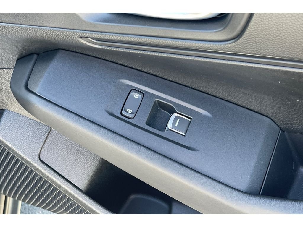 Used 2024 Solar Silver Metallic Honda LX image 20