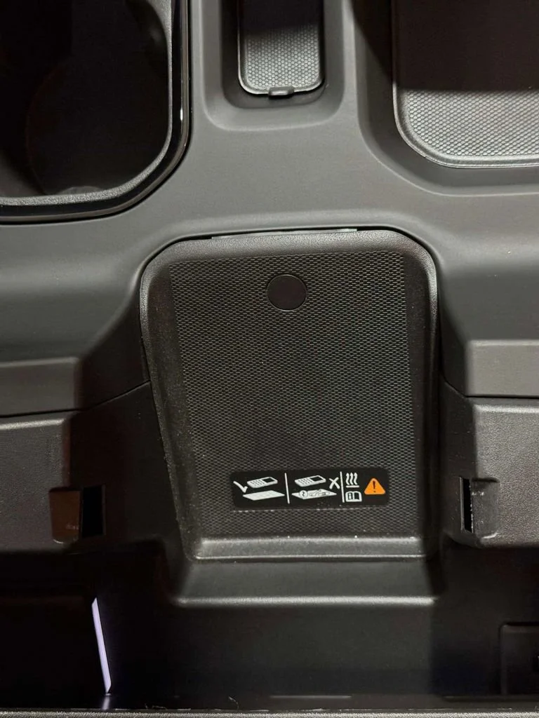 2025 Chevrolet Silverado 1500 ZR2 - Photo 21