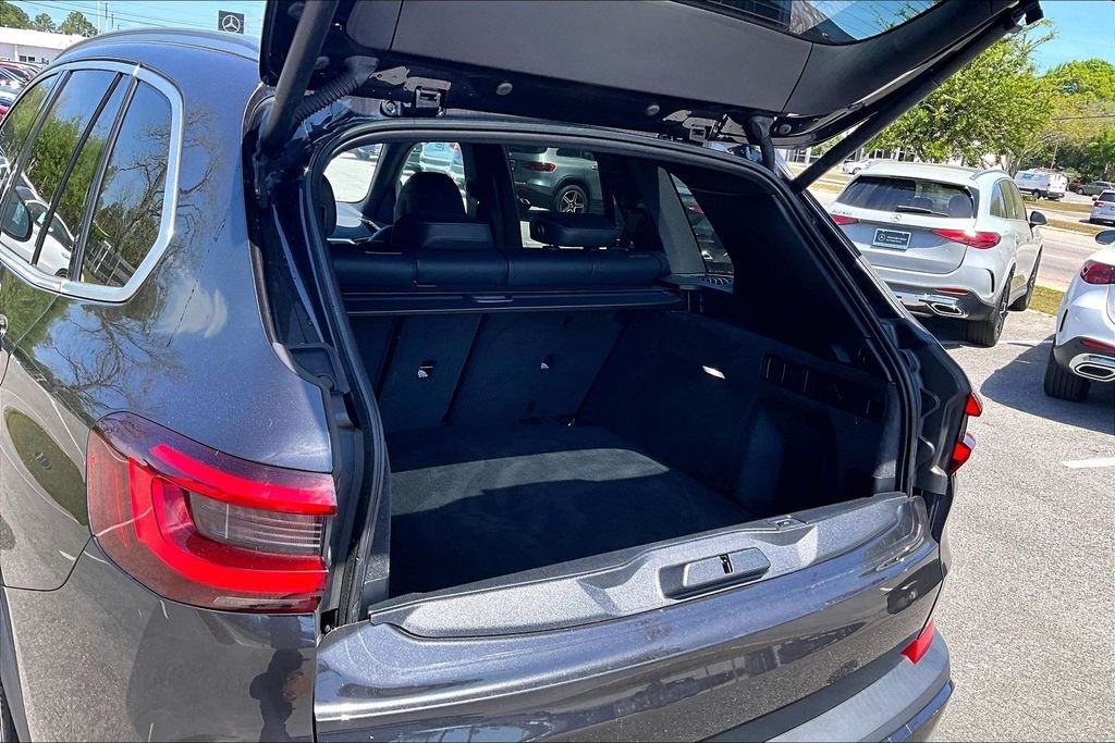 Used 2023 Gray BMW sDrive40i image 37