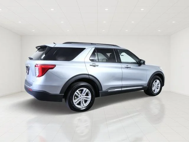 Certified Used 2024 Silver Ford XLT image 6