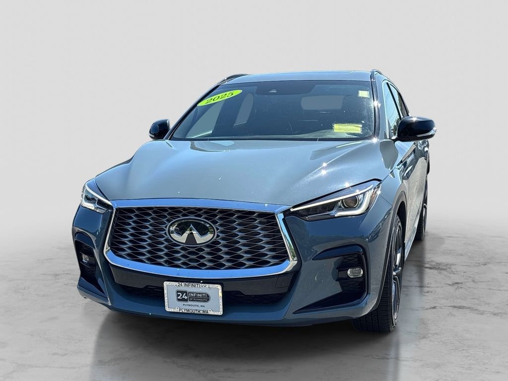 Certified Used 2025 Gray INFINITI LUXE image 8