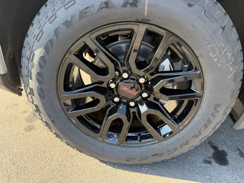 New 2026 Sterling Metallic GMC Elevation image 23