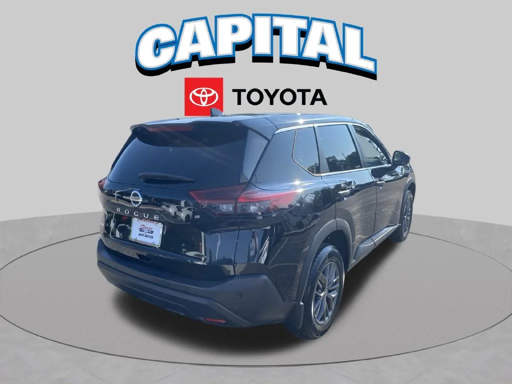 Used 2021 Black Nissan S image 14