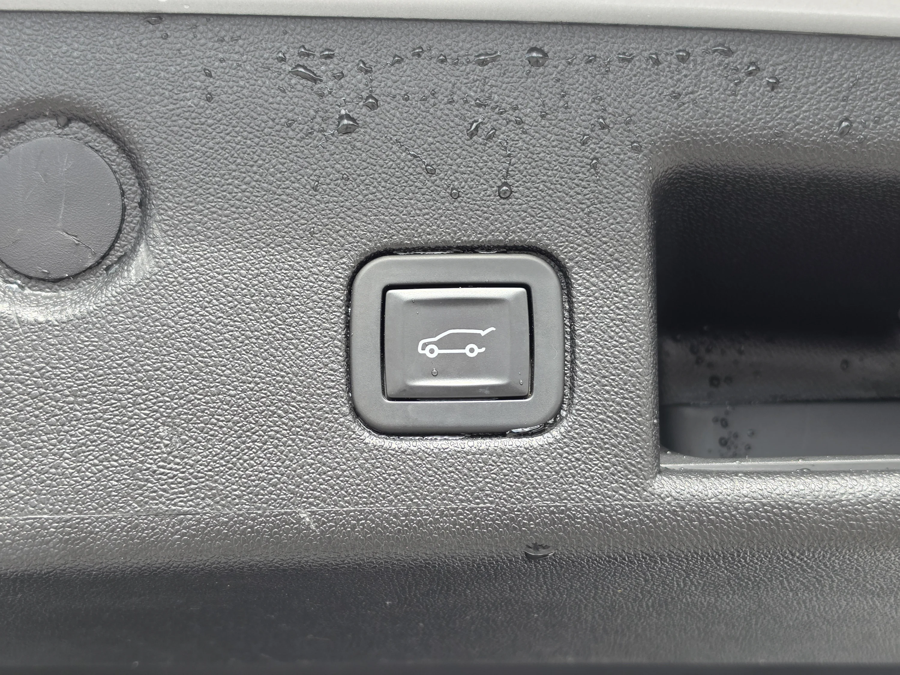 Used 2019 Silver Ice Metallic Chevrolet LT image 16