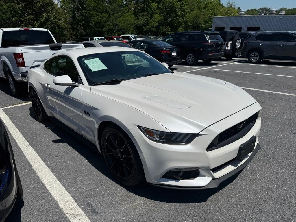 2017 Ford Mustang GT Coupe Premium's photo