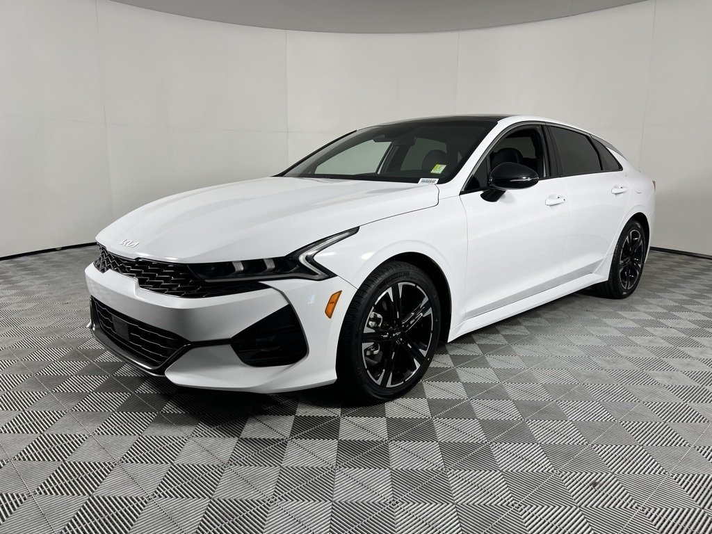 2024 Kia K5 GT-Line photo 2