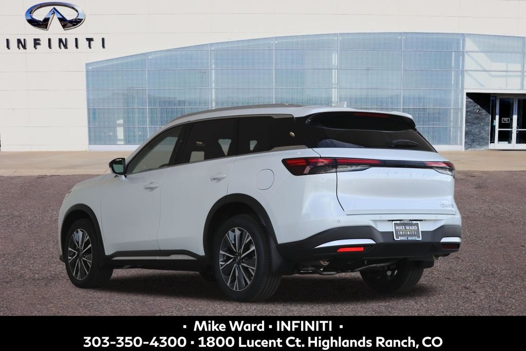 New 2026 RADIANT WHITE INFINITI Luxe AWD image 3