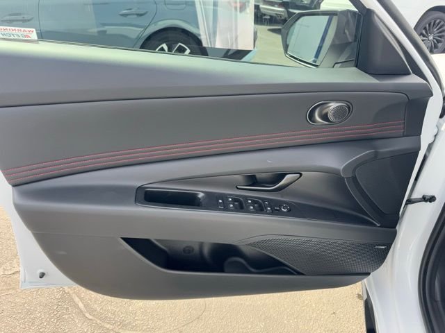 2025 Hyundai Elantra N Line - Photo 11