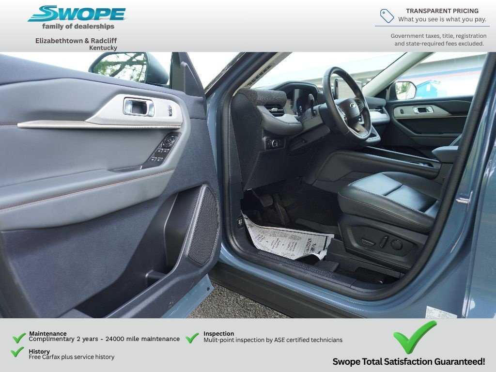 Used 2025 Vapor Blue Metallic Ford Active image 13