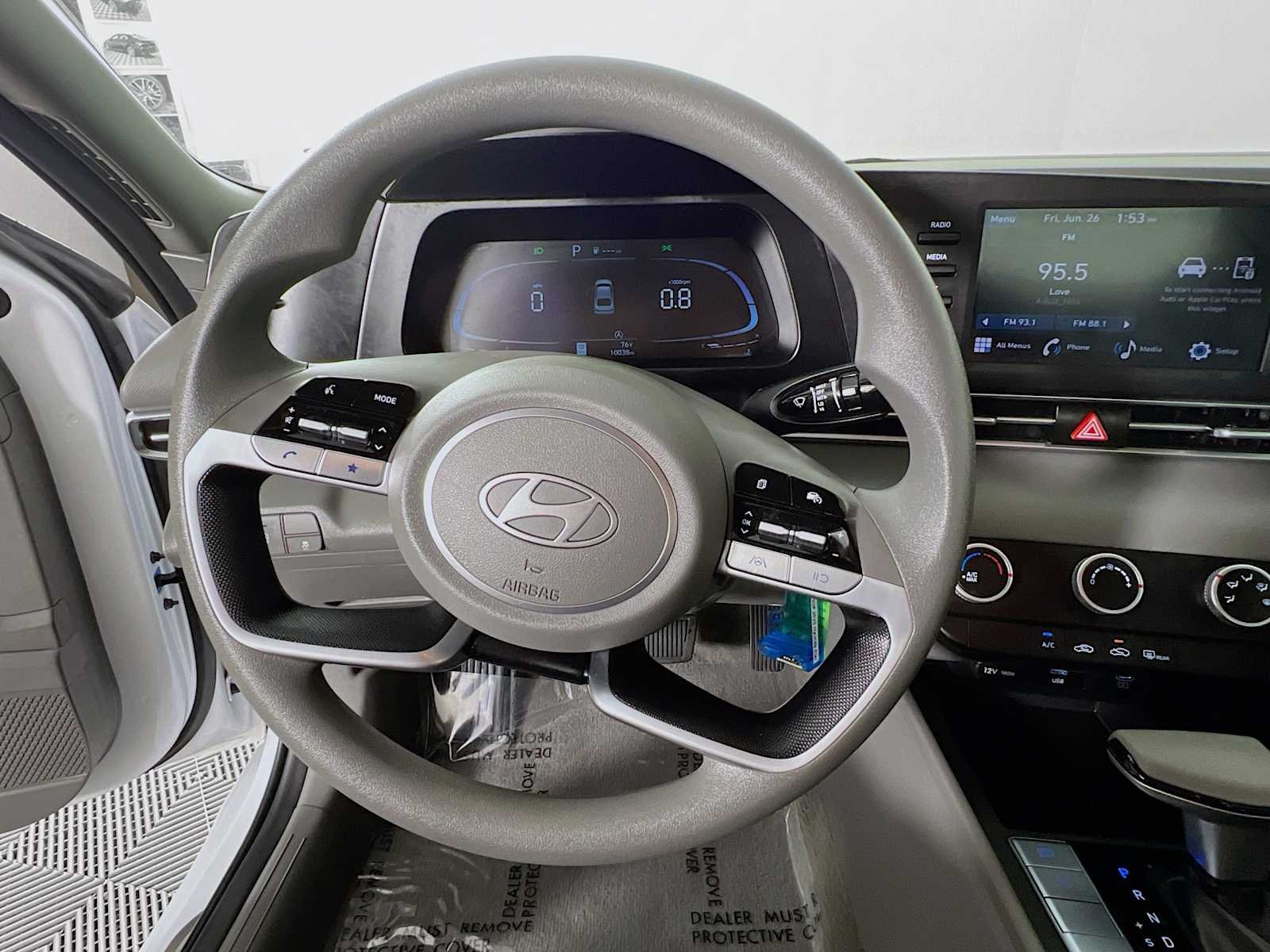 Used 2025 Serenity White Hyundai SE image 11