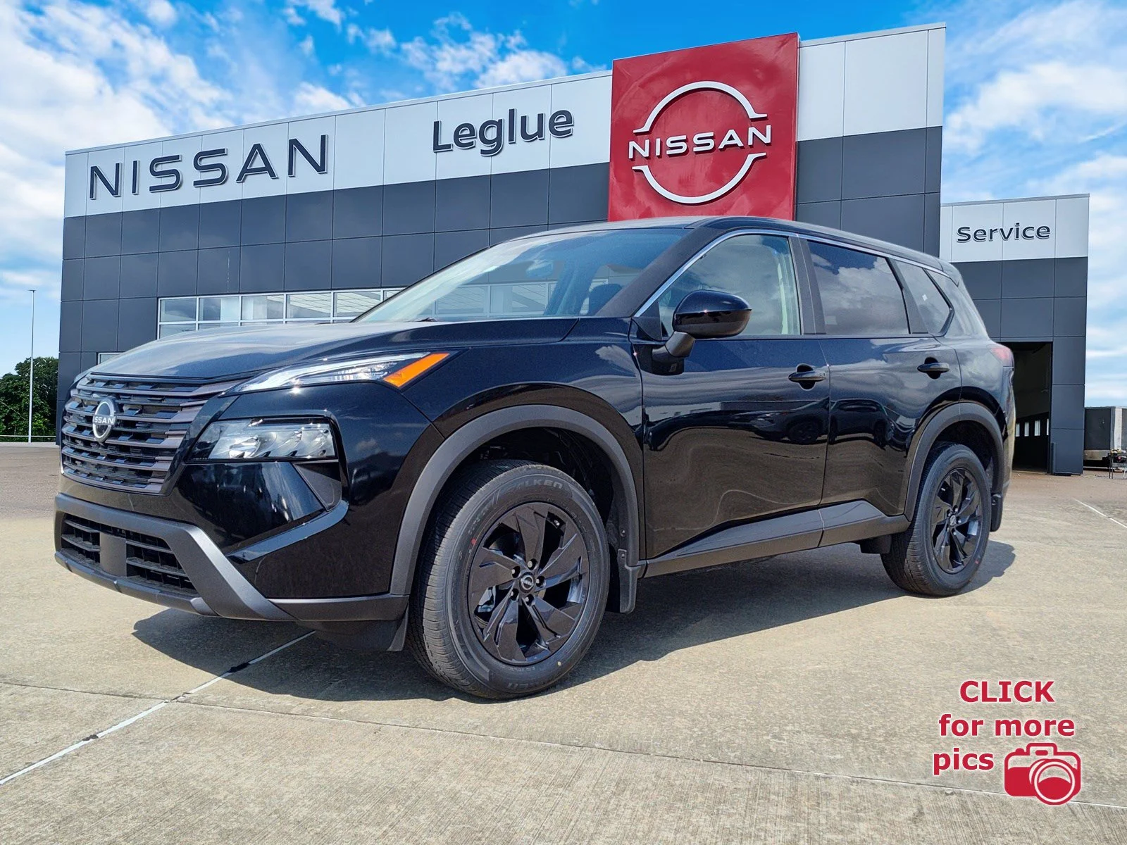 2026 Nissan Rogue SV