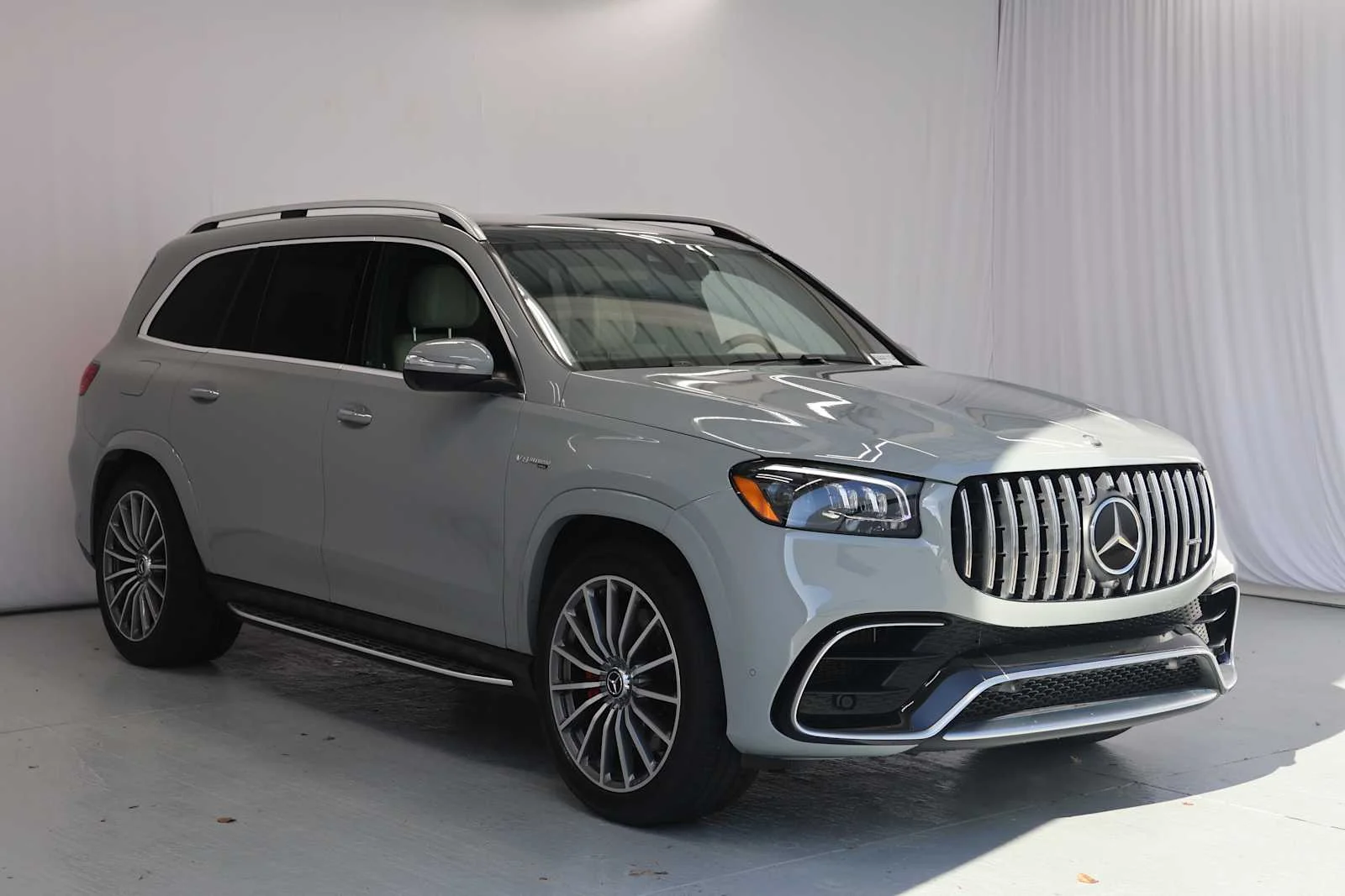 Used 2024 MANUFAKTUR Alpine Grey Mercedes-Benz AMG® GLS 63 image 3