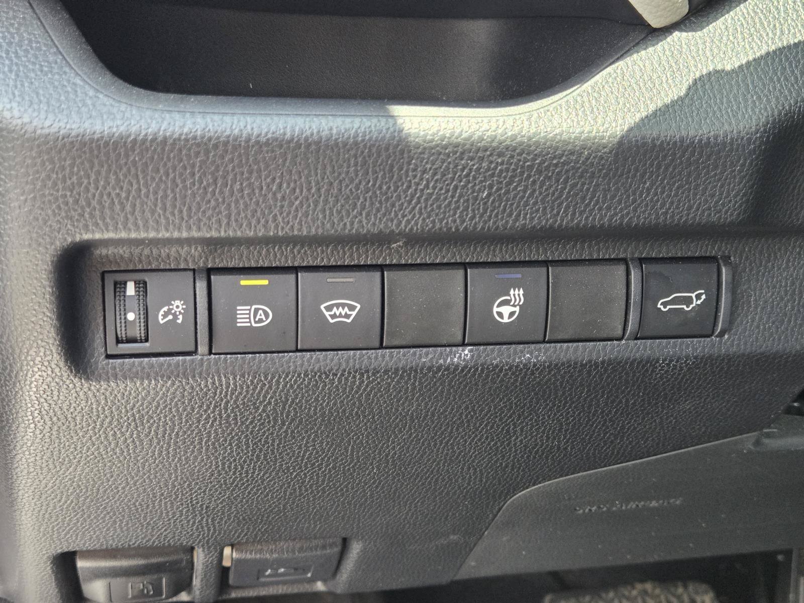 2023 Toyota RAV4 XLE Premium - Photo 23