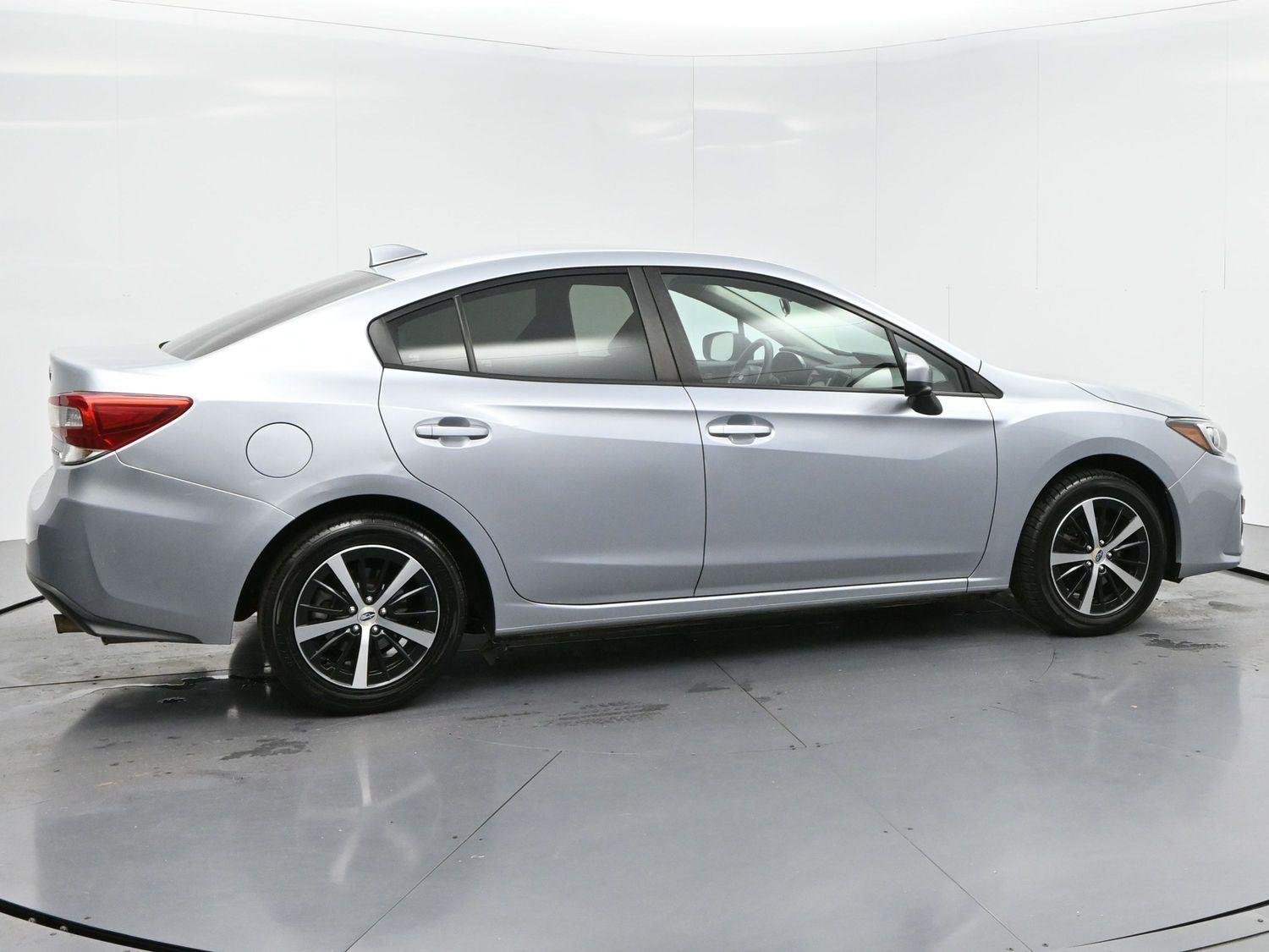 Used 2019 Ice Silver Metallic Subaru Premium image 8