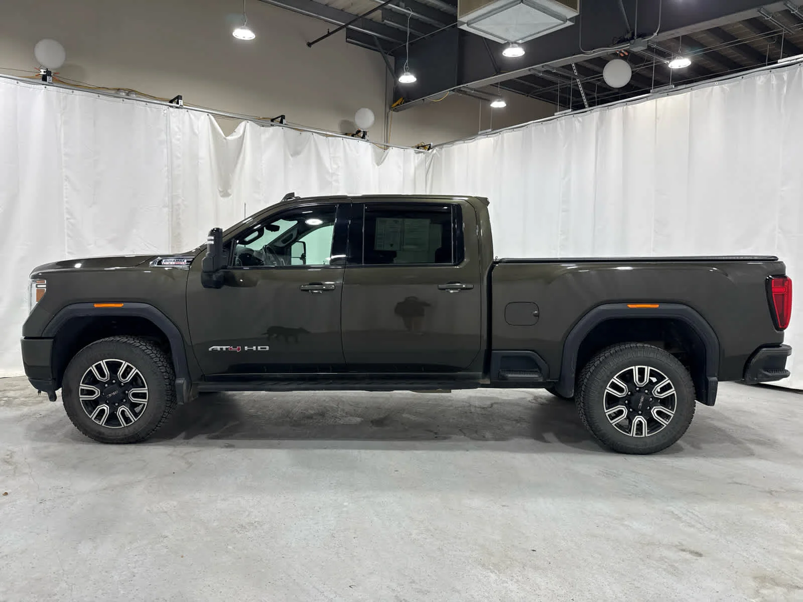 Certified Used 2022 FOREST METALLIC GMC AT4 image 2