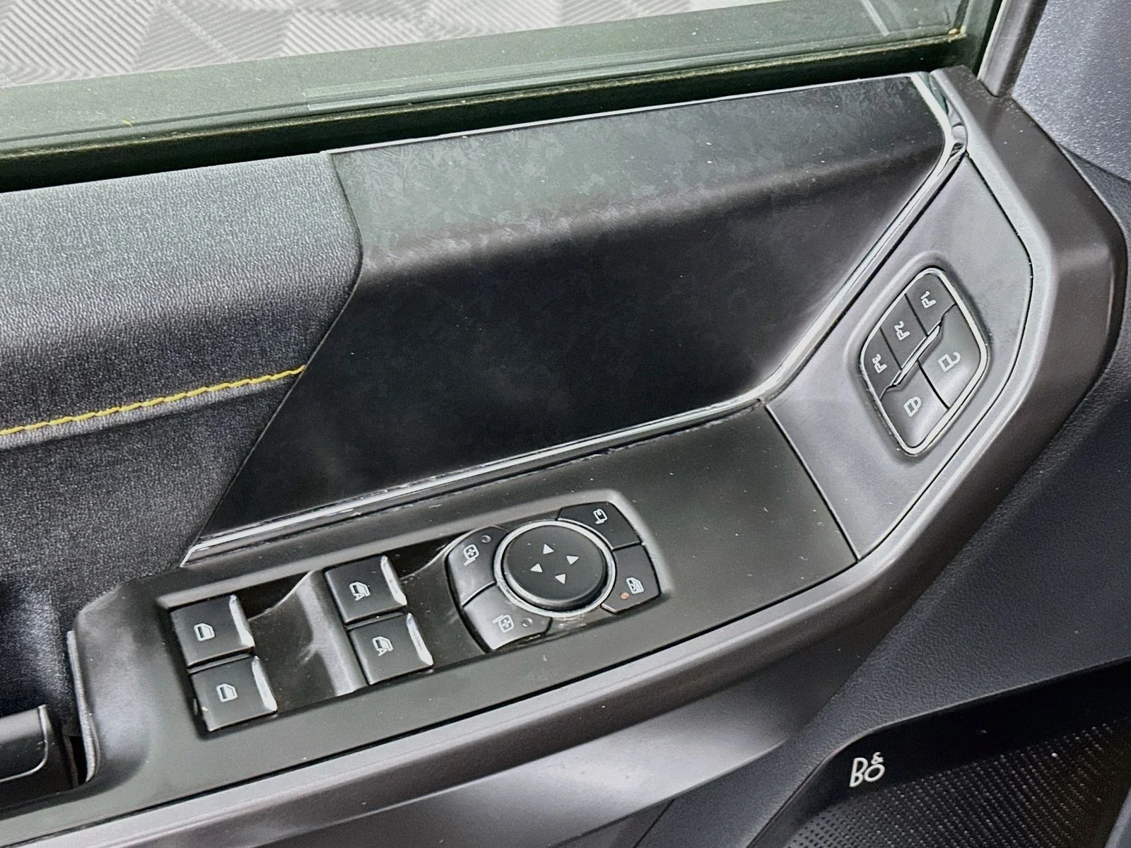 Used 2025 White Ford Tremor image 19