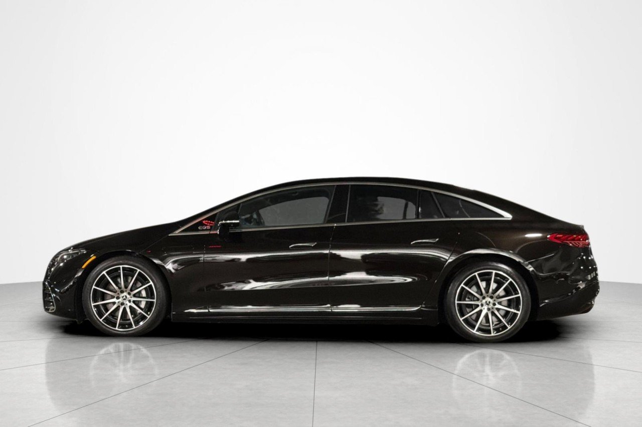 Certified Used 2022 Onyx Black Metallic Mercedes-Benz EQS 450+ image 2