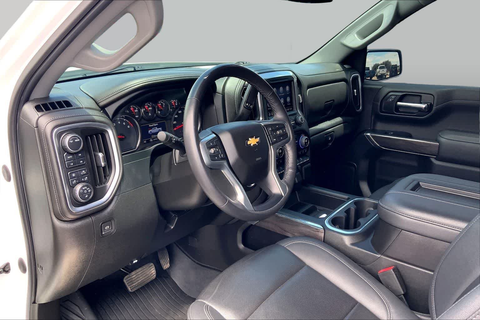 Used 2022 Summit White Chevrolet LTZ image 18