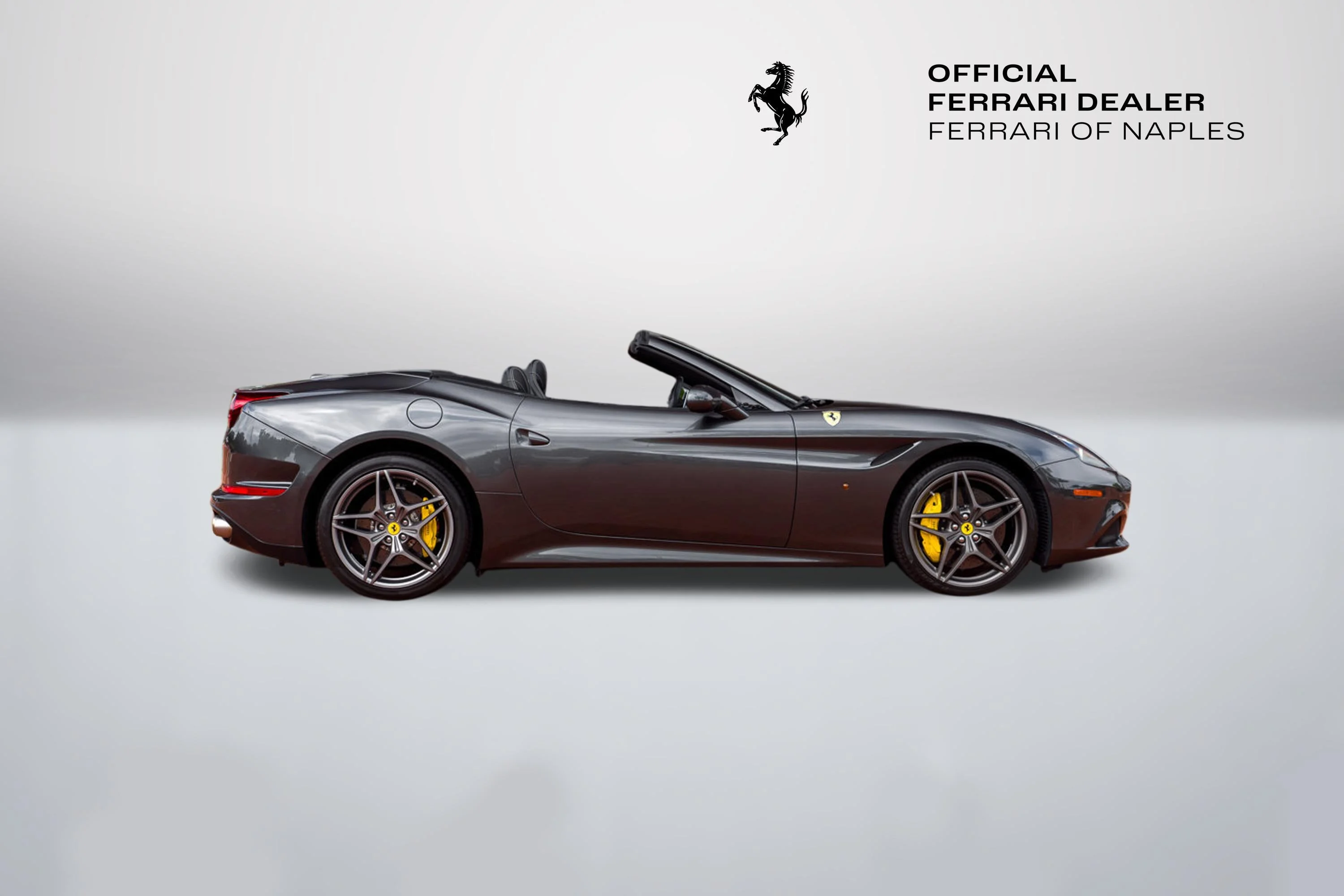 Used 2016 Grigio Silverstone Ferrari T image 10
