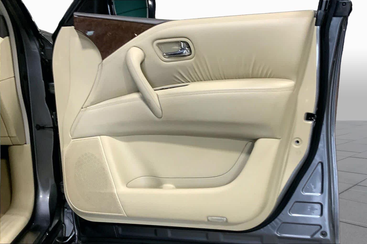Used 2015 Graphite Shadow INFINITI  image 22