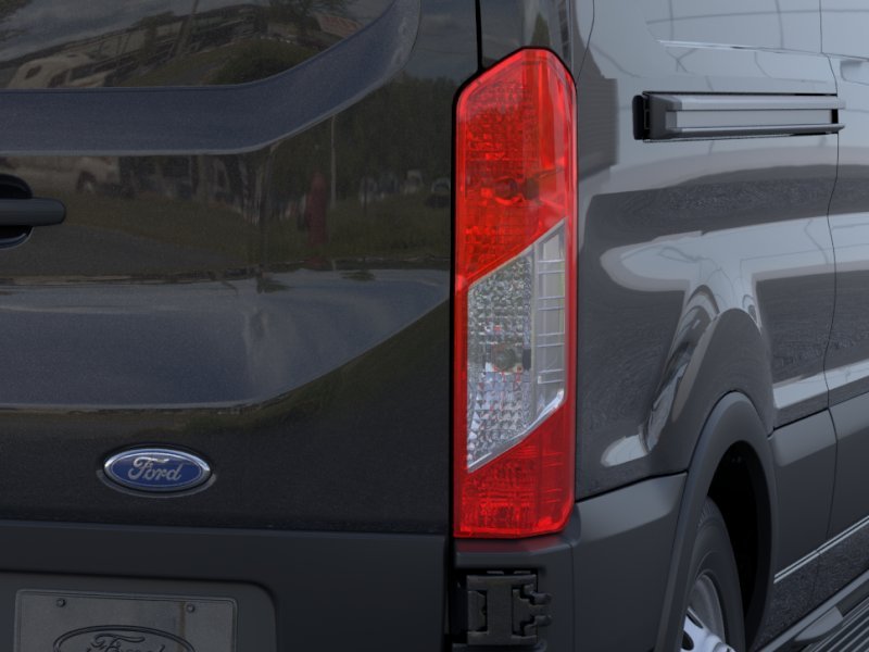 New 2025 Agate Black Metallic Ford  image 49