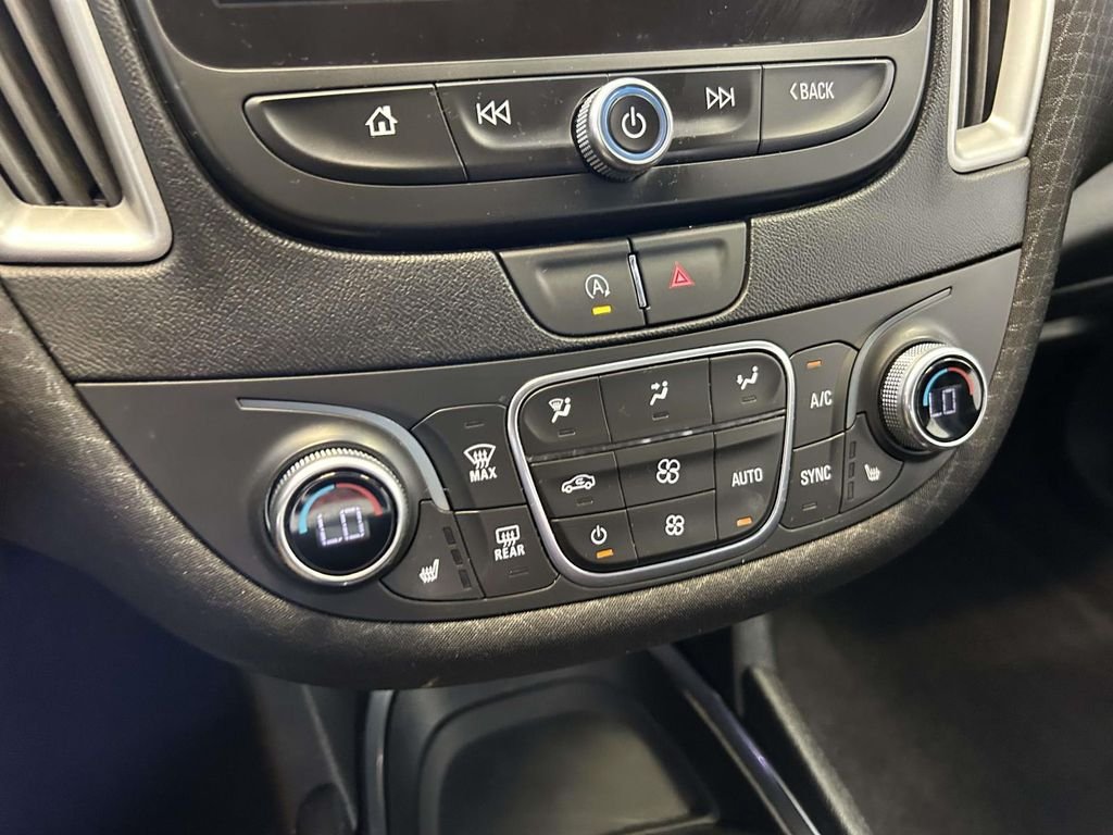 Used 2025 Blue Chevrolet LT image 23