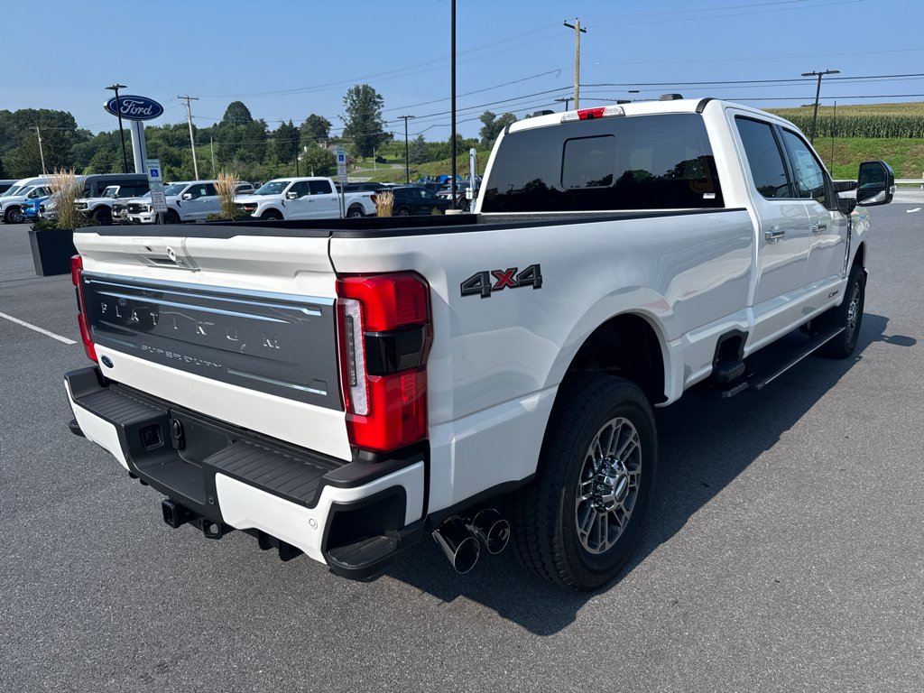 2025 Ford F-350 Super Duty Platinum - Photo 17