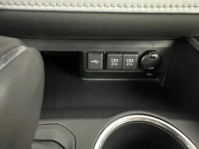 Used 2021 Gray Toyota XLE image 17