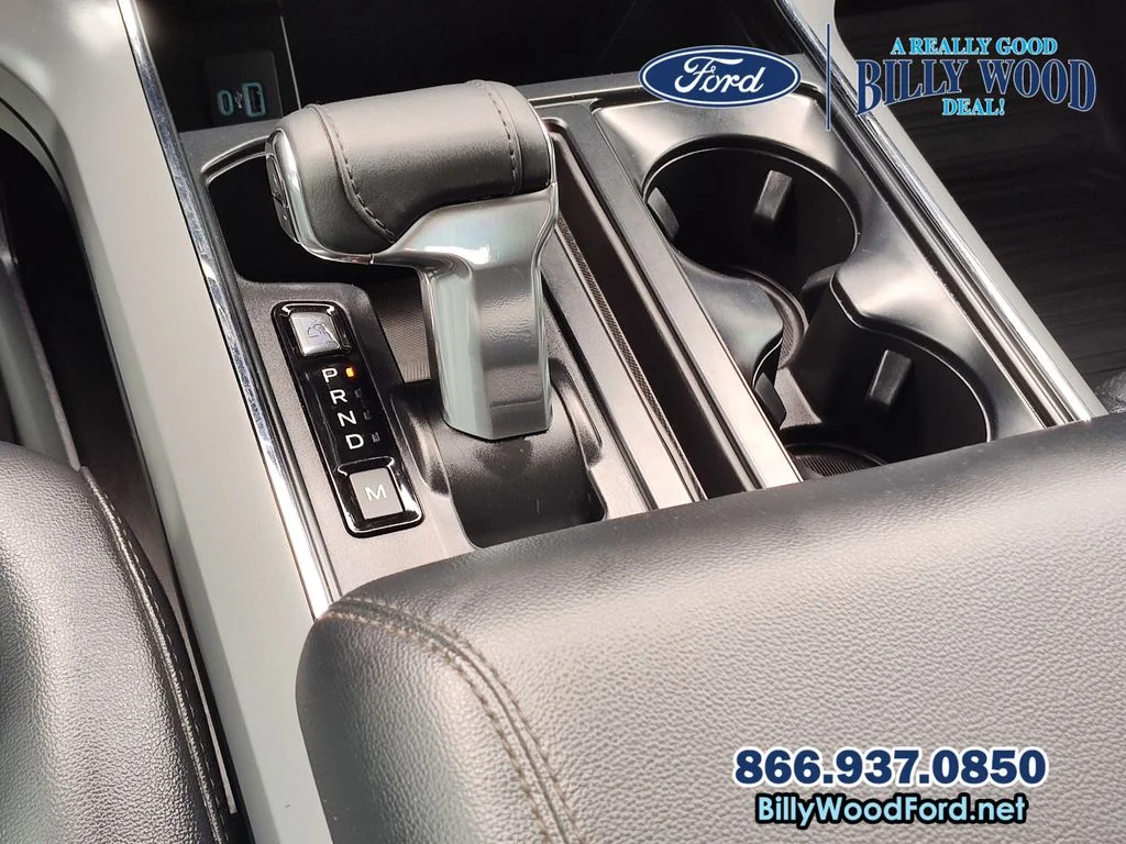 Used 2024 Oxford White Ford Lariat image 19