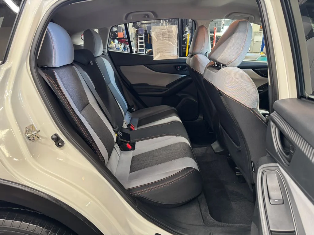 Used 2018 White Subaru 2.0i Premium image 27