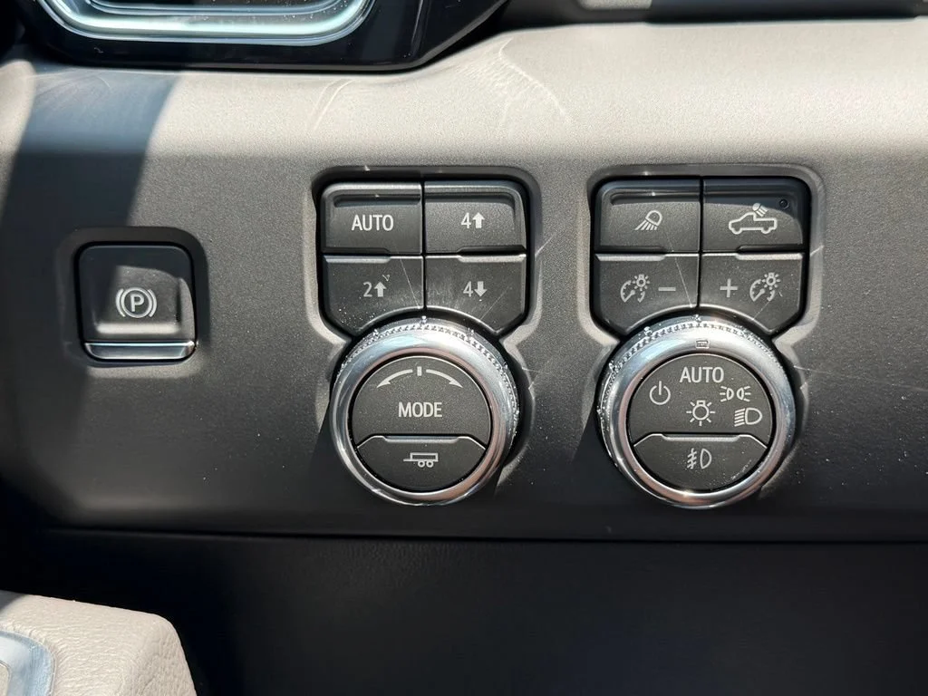 New 2026 Glacier White Tricoat GMC Denali image 9