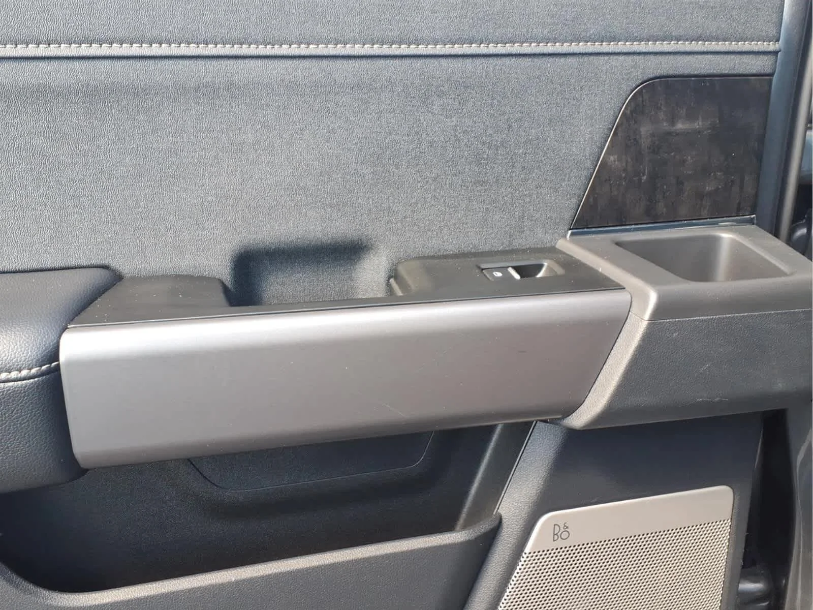 Used 2024 Carbonized Gray Ford LARIAT image 28