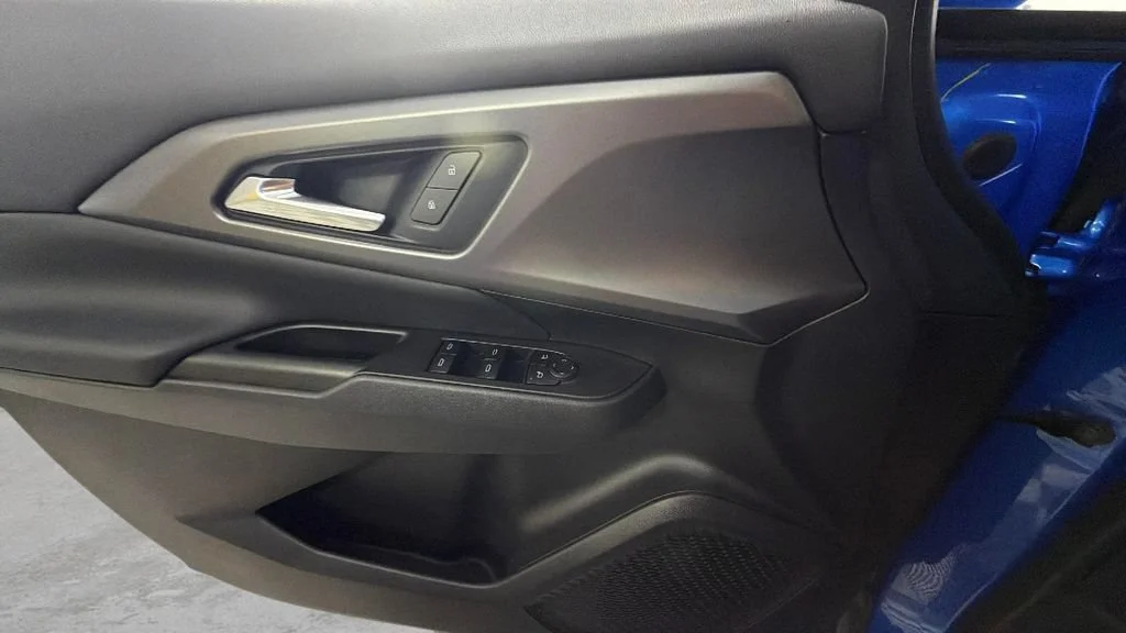 Used 2025 Riptide Blue Metallic Chevrolet LT image 25