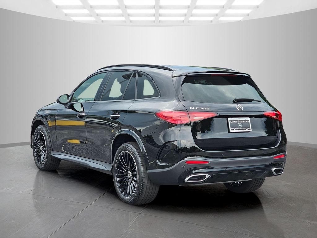 New 2026 Black Mercedes-Benz GLC 300 image 4