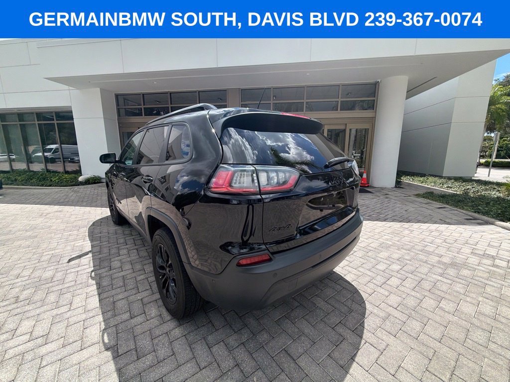 Used 2023 Diamond Black Jeep Altitude image 7