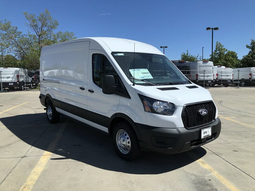 New 2027 Oxford White Ford  image 2