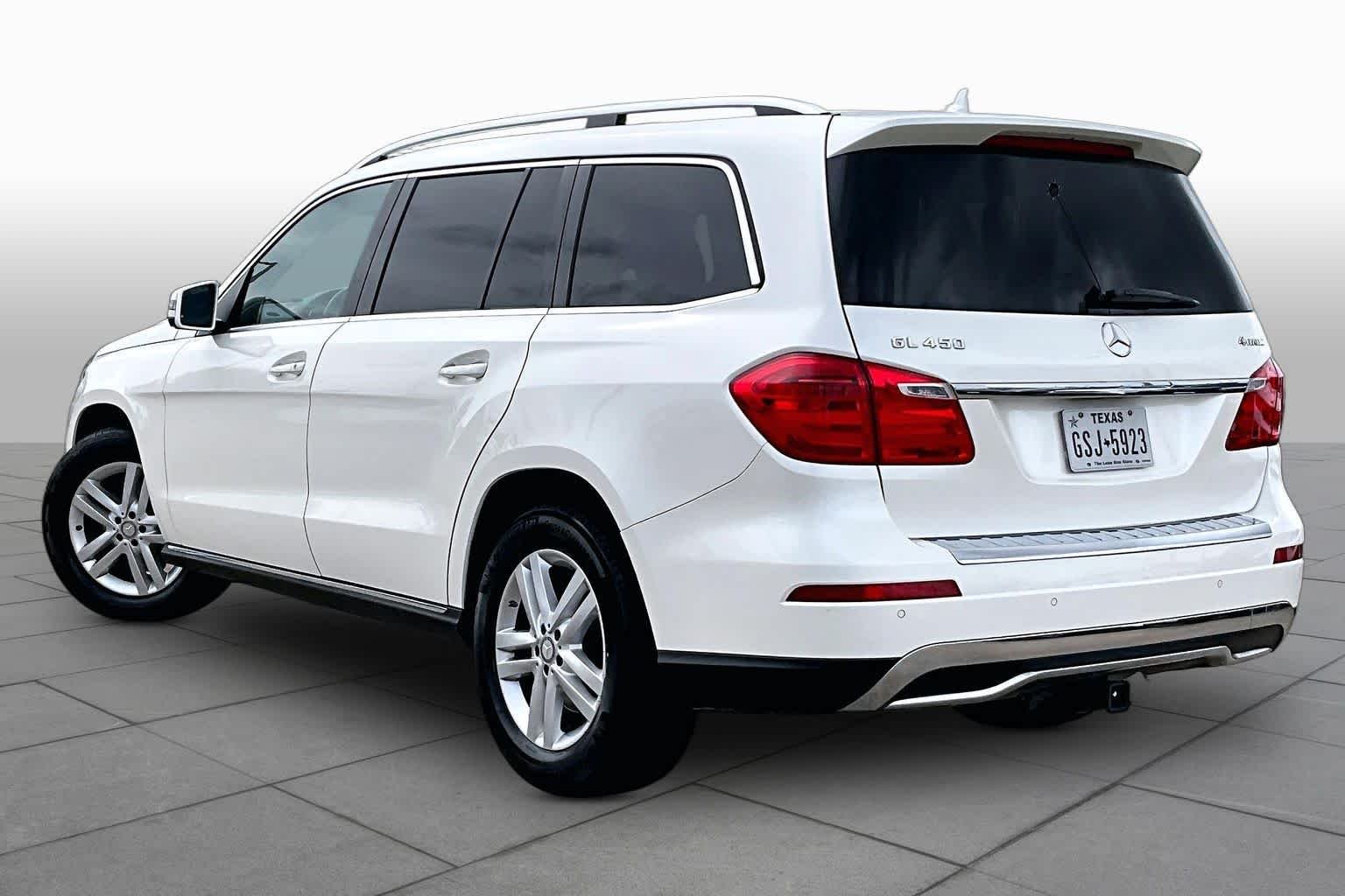Used 2015 Diamond White Metallic Mercedes-Benz GL 450 image 12