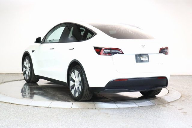 Used 2022 Tesla Model Y Long Range with VIN 7SAYGDEEXNF314924 for sale in Hoffman Estates, IL