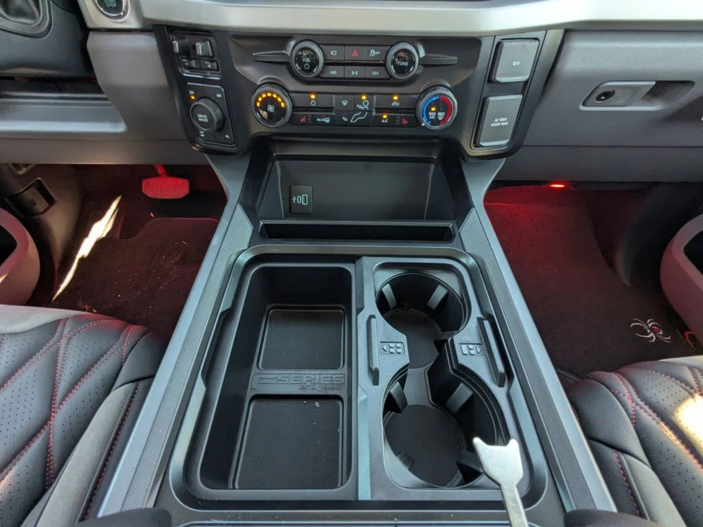 New 2026 Agate Black Metallic Ford XLT image 22
