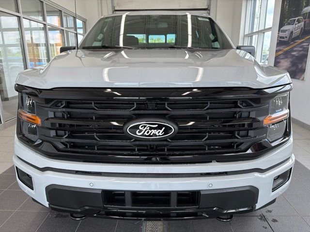 New 2026 Avalanche Ford XLT image 2