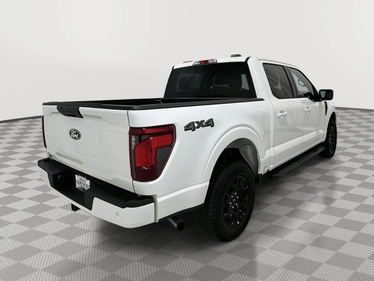 Used 2025 Oxford White Ford XLT image 4