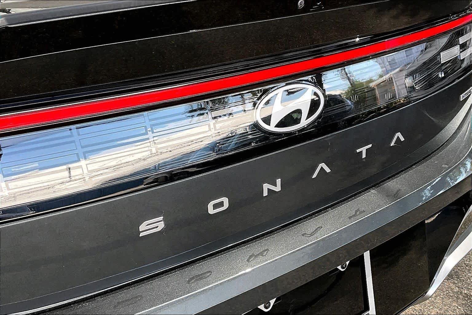 Used 2026 Portofino Gray Hyundai SEL Sport image 10