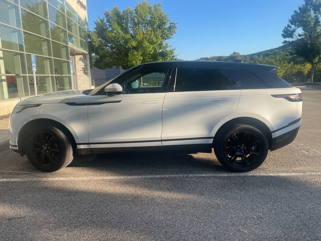 Used 2020 Fuji White Land Rover S image 7