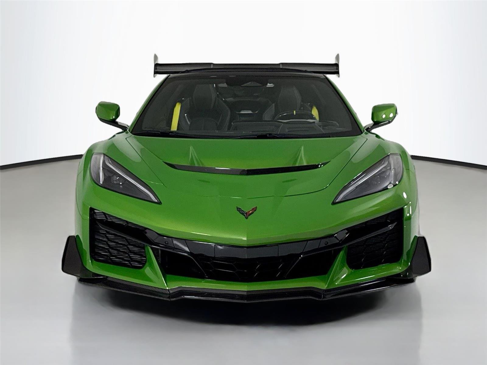 Used 2026 Roswell Green Metallic Chevrolet ZR1 | Carbon Fiber Aero Pkg | Front Lift | Carbon Flash Wheels image 11
