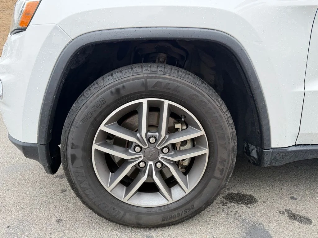 Used 2021 White Jeep Limited image 6